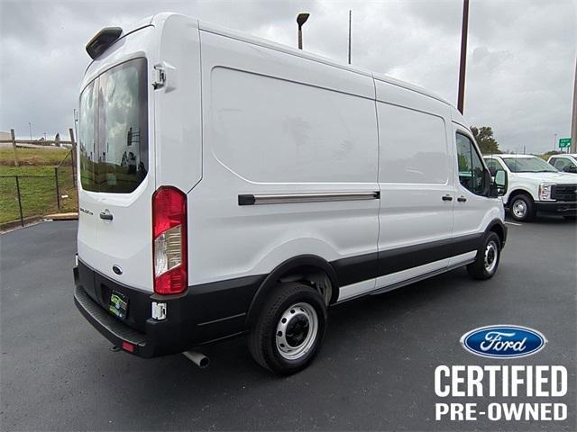2023 ford transit-250 base
