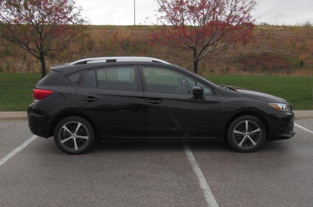 2022 subaru impreza premium
