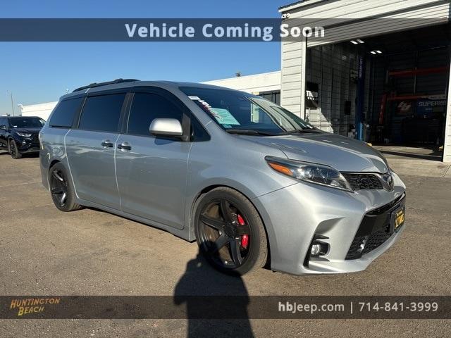 2019 toyota sienna se