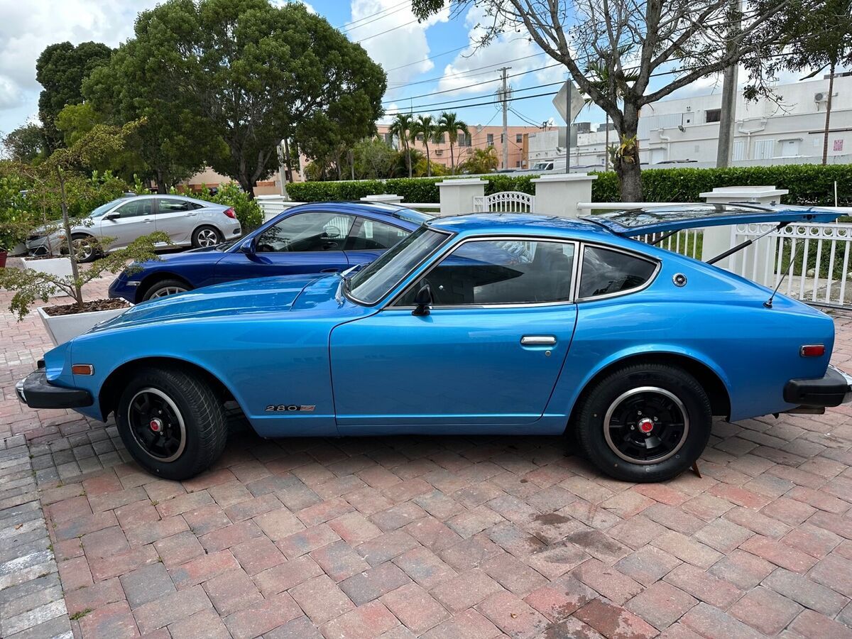 1974 datsun 280z coupe blue rwd manual 2 doors
