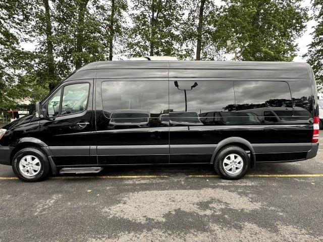 2017 mercedes-benz sprinter 2500 hr 170''