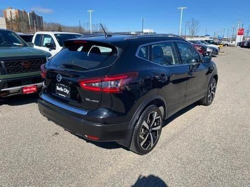 2022 nissan rogue sport sl in portland, maine