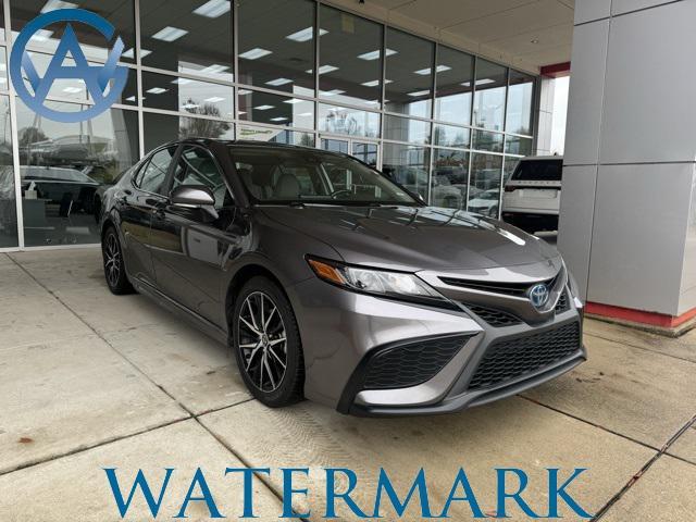 2023 toyota camry se