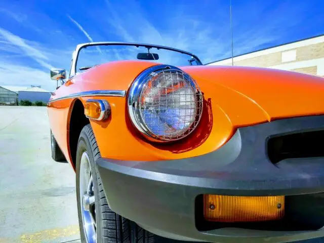 1980 mgb vermilion red convertible. low mileage,late production # turn key nice!