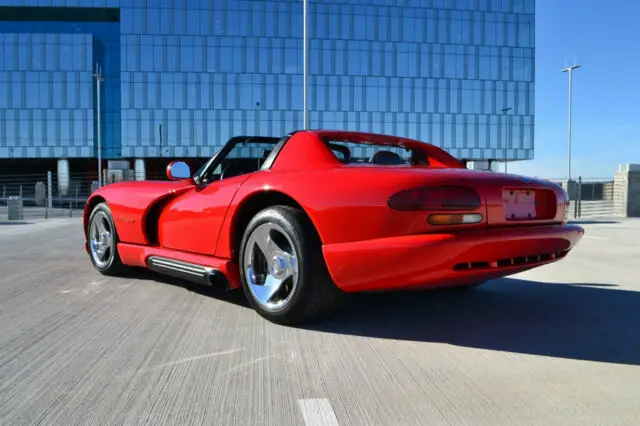 1993 dodge viper,low miles,all stock and original,very clean,just serviced!!!