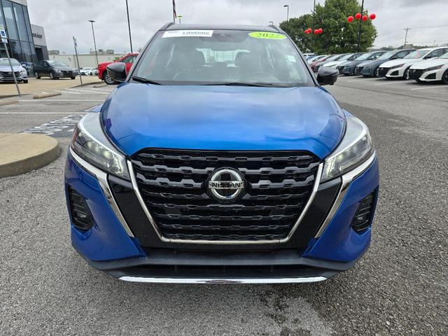 2022 nissan kicks sr