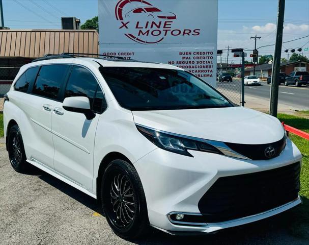 2022 toyota sienna xle 8 passenger