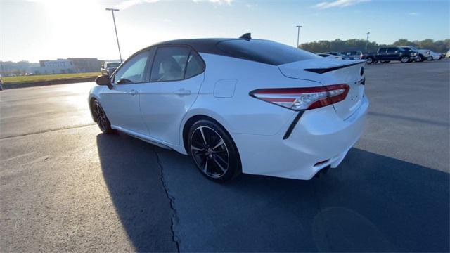 2020 toyota camry xse