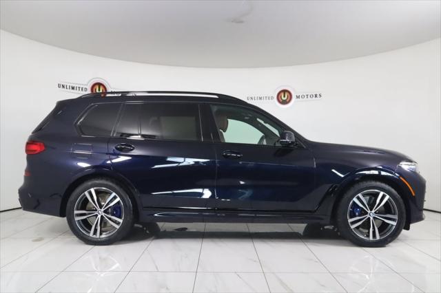 2022 bmw x7 m50i