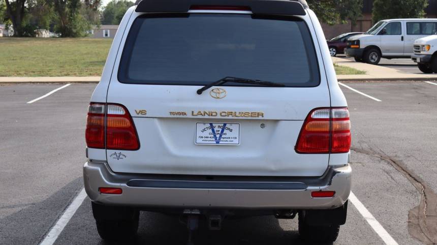 2000 toyota land cruiser base