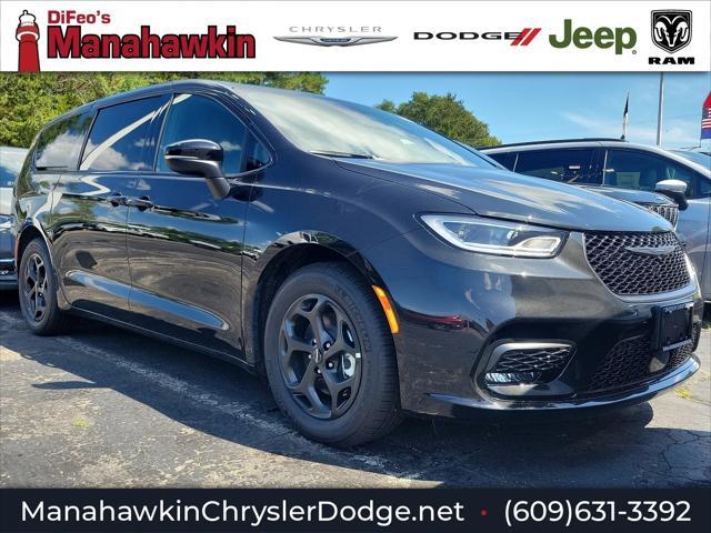 2023 chrysler pacifica hybrid touring l