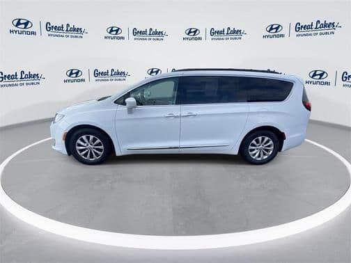 2017 chrysler pacifica touring-l front-wheel drive passenger van in columbus, ohio