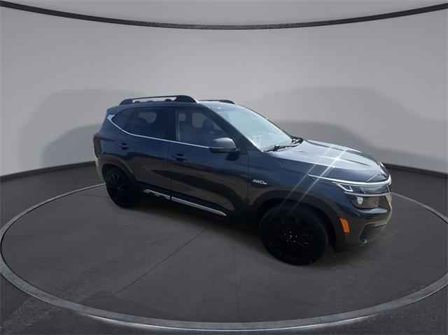 2022 kia seltos nightfall edition