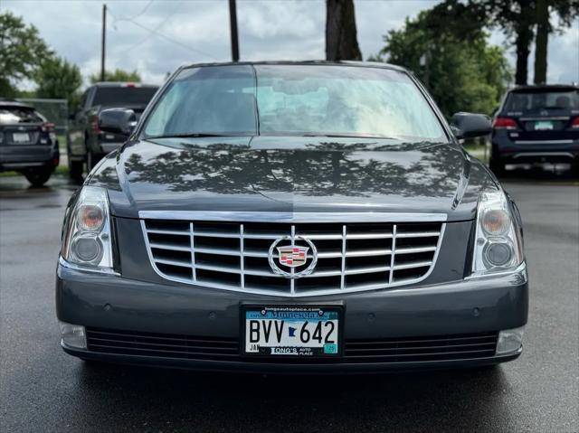 2010 cadillac dts luxury collection