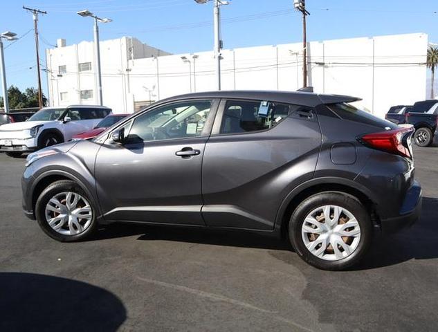 2021 toyota c-hr le