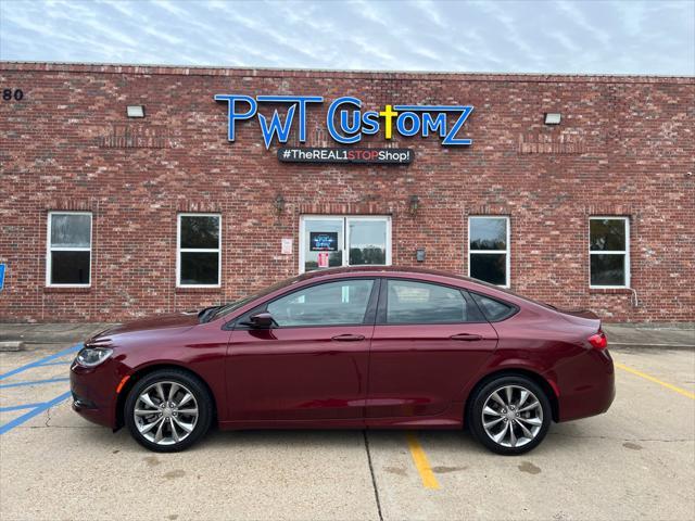 2015 chrysler 200 r mulliner