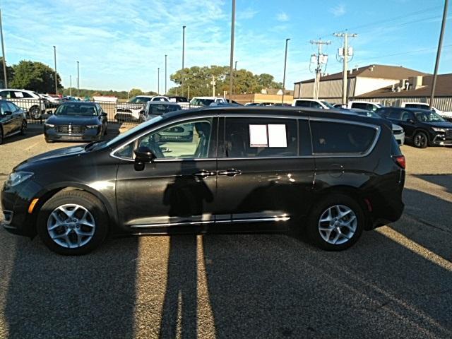 2020 chrysler pacifica touring-l