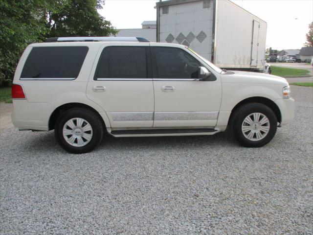 2008 lincoln navigator base