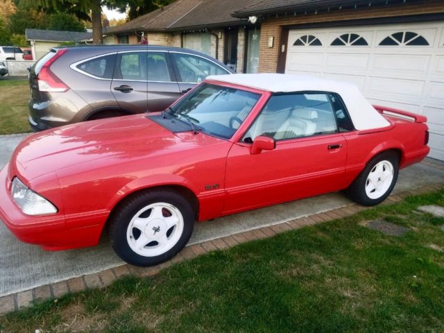 1992 ford mustang california special
