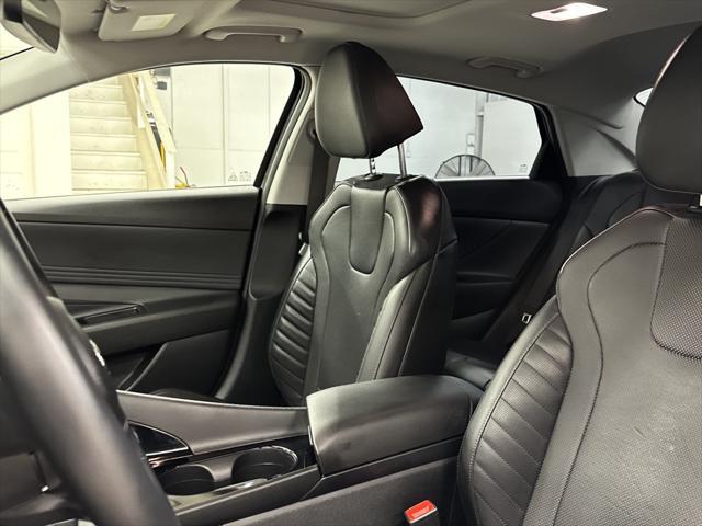 2022 hyundai elantra limited