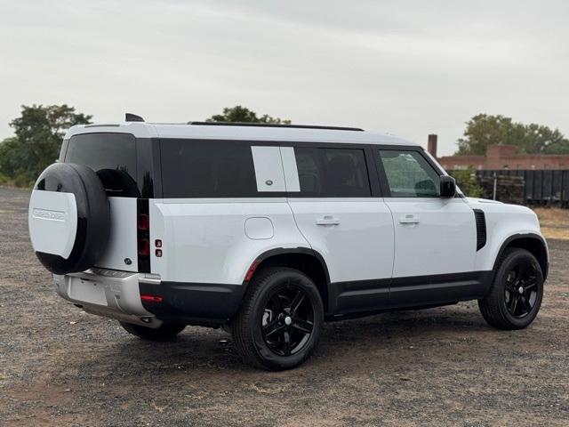 2023 land rover defender se