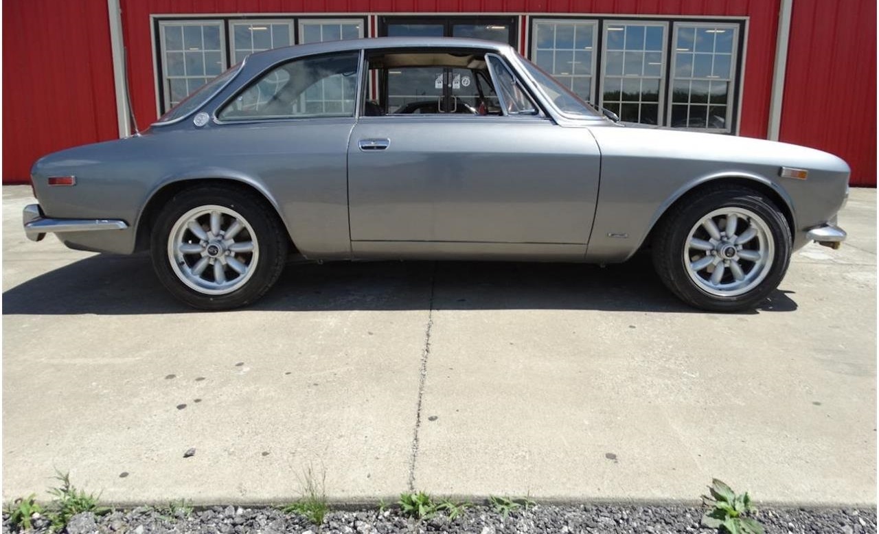 1974 alfa romeo gtv 2000
