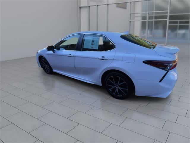 2024 toyota camry se