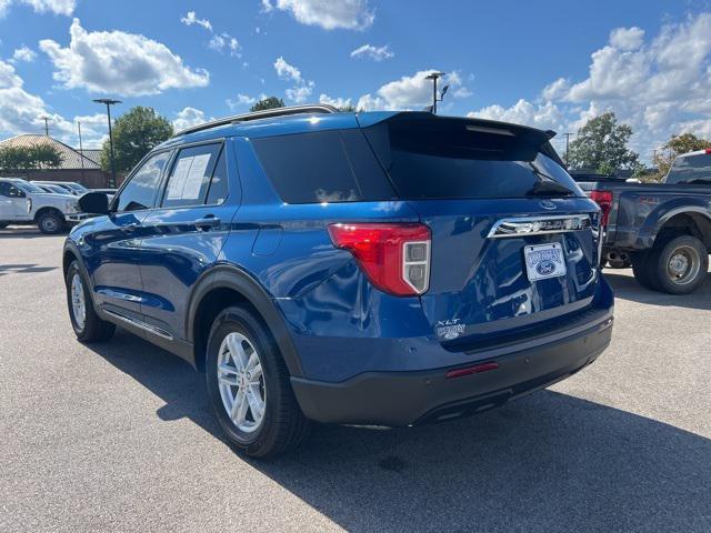 2023 ford explorer xlt