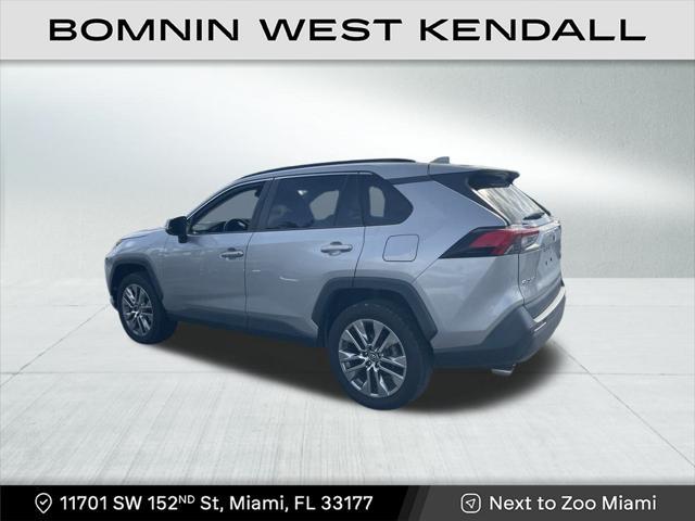 2019 toyota rav4 xle