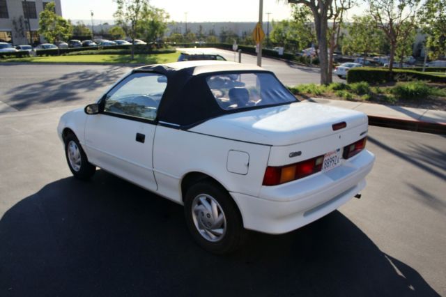 1990 geo metro lsi convertible clean title 5 speed clean carfax ***no reserve***