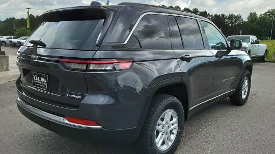 2024 Jeep Grand Cherokee laredo