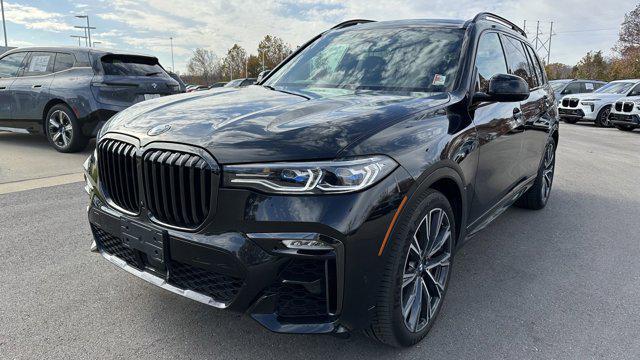 2021 bmw x7 m50i