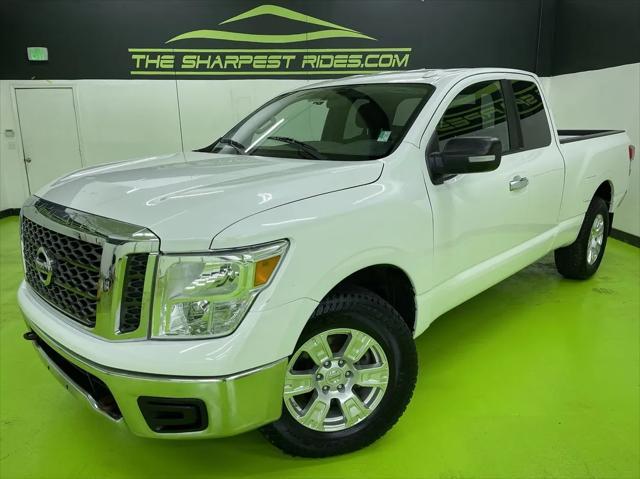 2018 nissan titan sv