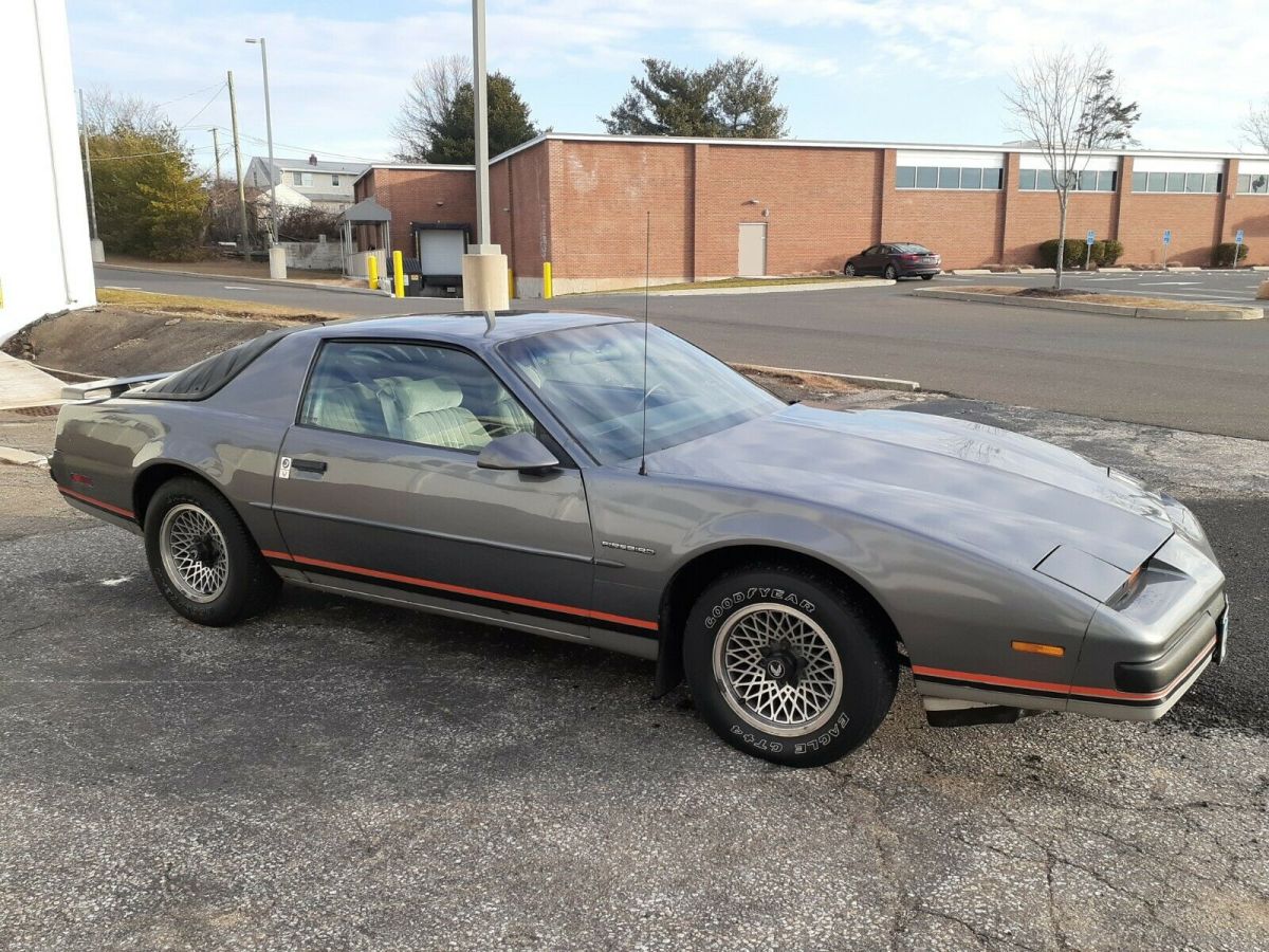 all original 1987 pontiac firebird