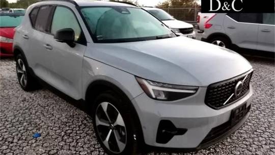 2024 Volvo XC40
