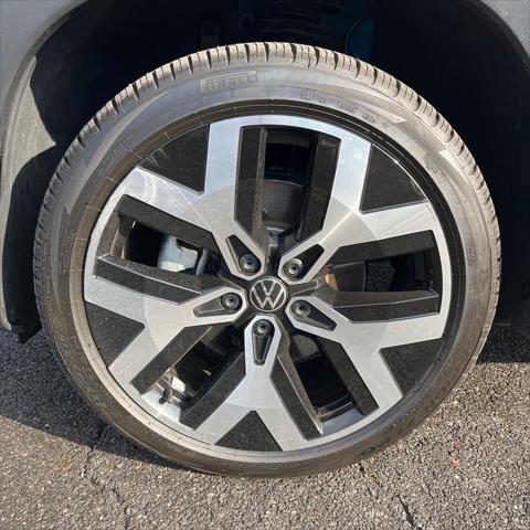 2022 volkswagen taos 1.5t sel
