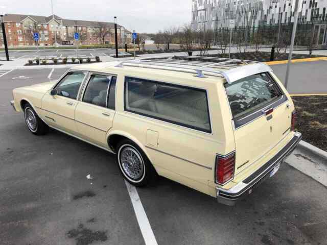 1986 pontiac parisienne wagon brown rwd automatic