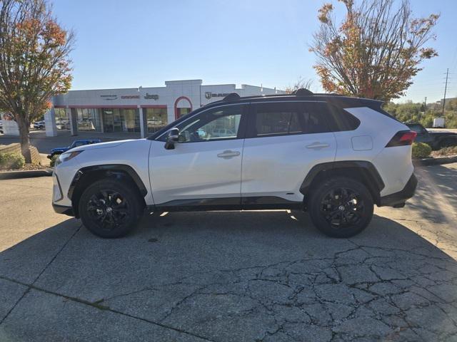 2024 toyota rav4 hybrid se