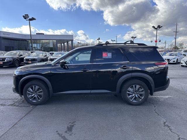 2023 nissan pathfinder sv