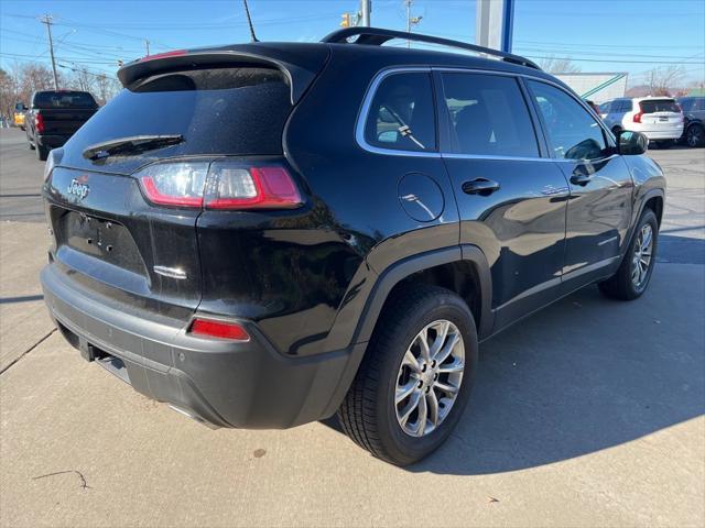 2022 jeep cherokee latitude lux