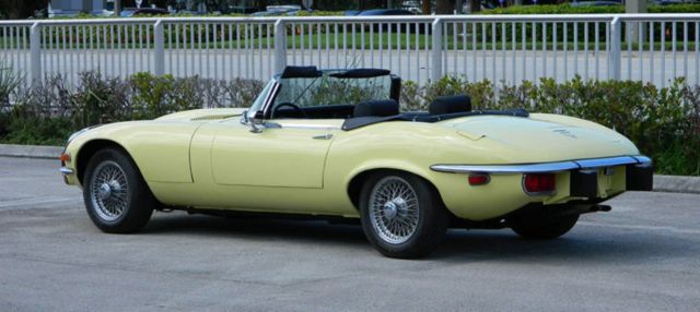 v12 rebuilt carbs automatic factory air conditioning new interior make offer wow