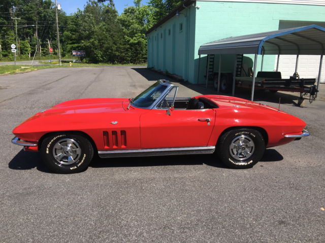 1966 chevrolet corvette rally red/black same owner since 1981 4 speed
