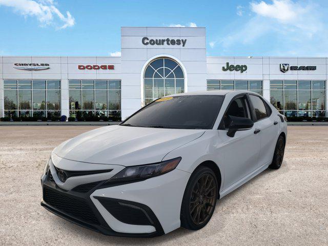 2023 toyota camry se