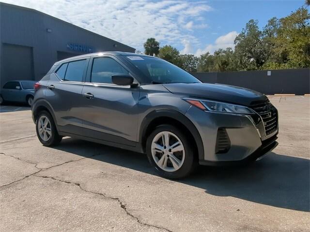 2021 nissan kicks s