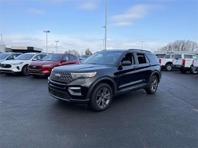 2022 ford explorer xlt
