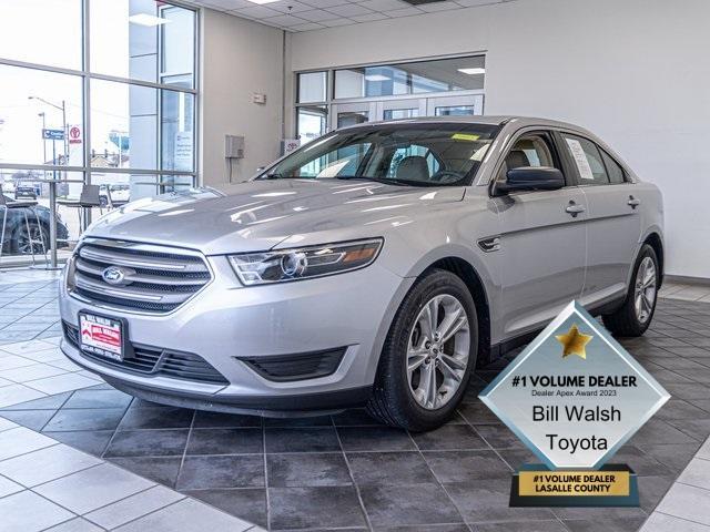 2018 ford taurus se