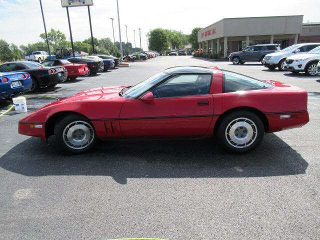 1987 chevrolet corvette hatchback 67760 miles red 8 cylinder automatic