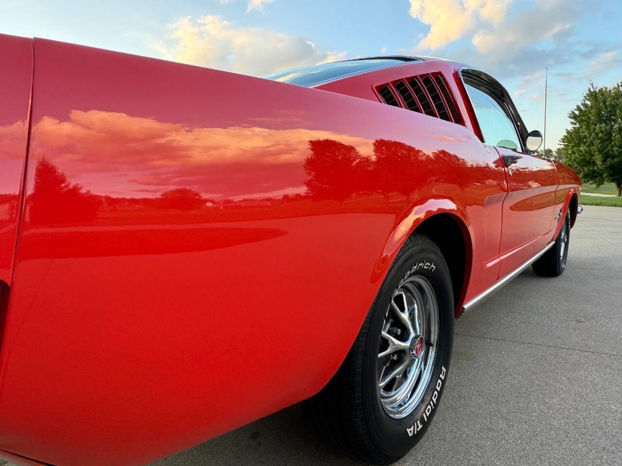 1965 ford mustang