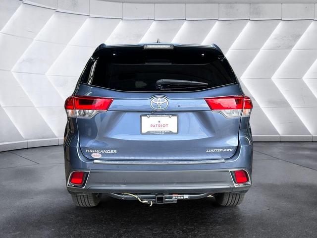 2018 toyota highlander limited