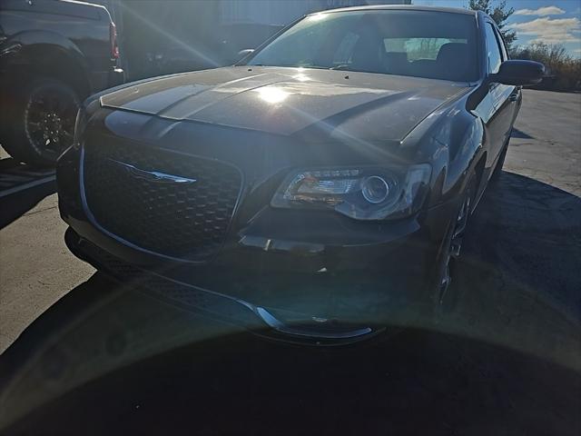 2017 chrysler 300 s